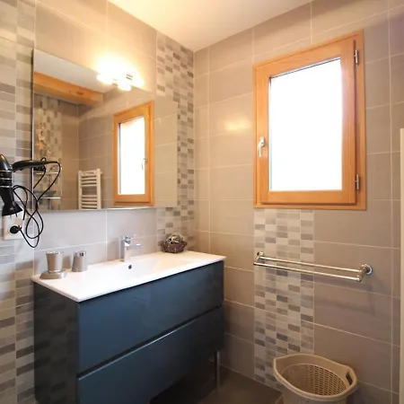 Beau 4 Chambres, Terrasse, Garage, Wifi Au Mont-dore - Fr-1-608-223